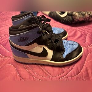 Jordan BOYS size 2Y shoes